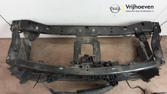 Frontpaneel van een Opel Insignia Sports Tourer 1.6 CDTI 16V 136 2018