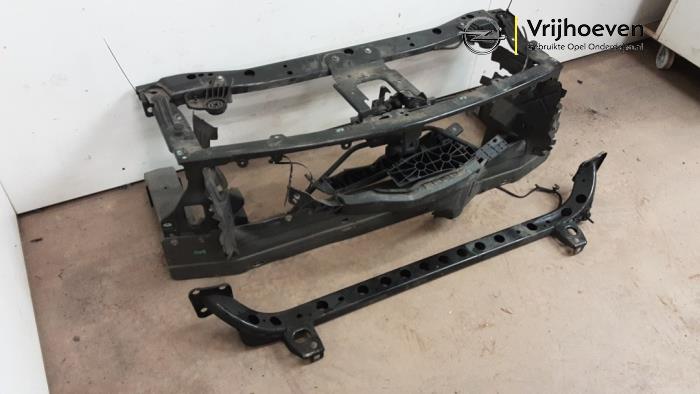 Frontpaneel van een Opel Insignia Sports Tourer 1.6 CDTI 16V 136 2018