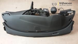 Gebruikte Airbag set + dashboard Opel Insignia Sports Tourer 1.6 CDTI 16V 136 Prijs € 1.250,00 Margeregeling aangeboden door Autodemontage Vrijhoeven B.V.
