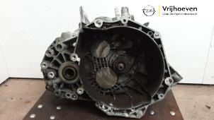 Gebruikte Versnellingsbak Opel Astra K Sports Tourer 1.6 BiTurbo CDTI 16V Prijs € 750,00 Margeregeling aangeboden door Autodemontage Vrijhoeven B.V.