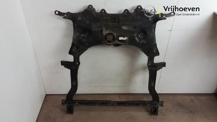 Gebruikte Subframe Opel Astra K Sports Tourer 1.4 Turbo 16V Prijs € 150,00 Margeregeling aangeboden door Autodemontage Vrijhoeven B.V.