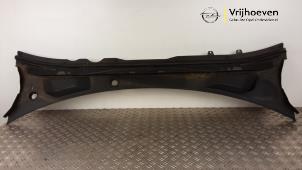 Gebruikte Paravent Opel Insignia Sports Tourer 1.6 CDTI 16V 136 Prijs € 50,00 Margeregeling aangeboden door Autodemontage Vrijhoeven B.V.