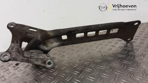 Gebruikte Draagarm links-achter Opel Insignia Sports Tourer 1.6 CDTI 16V 136 Prijs € 40,00 Margeregeling aangeboden door Autodemontage Vrijhoeven B.V.