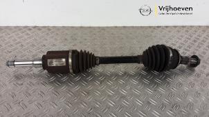 Gebruikte Steekas links-voor Opel Insignia Sports Tourer 1.6 CDTI 16V 136 Prijs € 150,00 Margeregeling aangeboden door Autodemontage Vrijhoeven B.V.