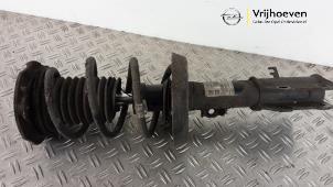 Gebruikte Mac Phersonpoot rechts-voor Opel Astra K Sports Tourer 1.4 Turbo 16V Prijs € 55,00 Margeregeling aangeboden door Autodemontage Vrijhoeven B.V.