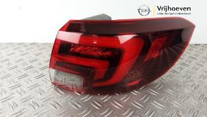 Gebruikte Achterlicht rechts Opel Astra K Sports Tourer 1.6 BiTurbo CDTI 16V Prijs € 400,00 Margeregeling aangeboden door Autodemontage Vrijhoeven B.V.