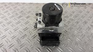 Gebruikte ABS Pomp Opel Combo 1.6 CDTI 16V Prijs € 250,00 Margeregeling aangeboden door Autodemontage Vrijhoeven B.V.