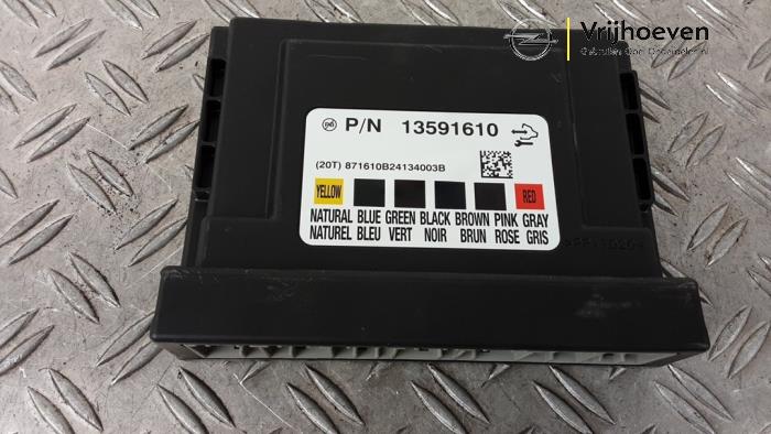 Gebruikte Bodycontrol Module Opel Adam 1.2 16V Prijs € 80,00 Margeregeling aangeboden door Autodemontage Vrijhoeven B.V.