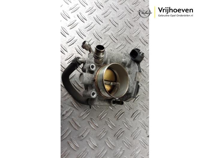 Gebruikte Gasklephuis Opel Mokka/Mokka X 1.6 16V EcoFlex 4x2 Prijs € 25,00 Margeregeling aangeboden door Autodemontage Vrijhoeven B.V.