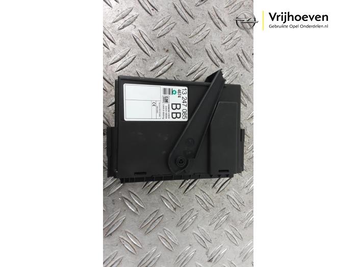 Gebruikte Computer Body Control Opel Meriva (A) 1.6 16V Prijs € 45,00 Margeregeling aangeboden door Autodemontage Vrijhoeven B.V.