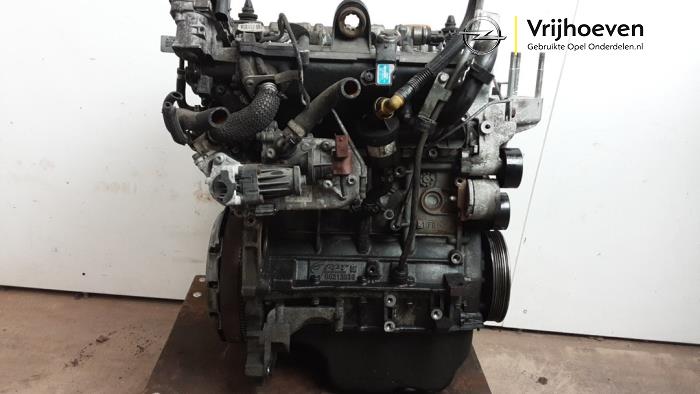 Motor van een Opel Combo 1.3 CDTI 16V ecoFlex 2012