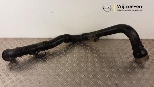 Gebruikte Intercooler Buis Opel Astra K Sports Tourer 1.6 SIDI Eco Turbo 16V Prijs € 40,00 Margeregeling aangeboden door Autodemontage Vrijhoeven B.V.