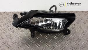 Gebruikte Mistlamp rechts-voor Opel Astra K Sports Tourer 1.5 CDTi 122 12V Prijs € 60,00 Inclusief btw aangeboden door Autodemontage Vrijhoeven B.V.