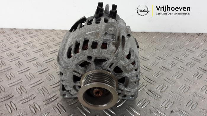 Dynamo van een Opel Astra K Sports Tourer 1.5 CDTi 122 12V 2021
