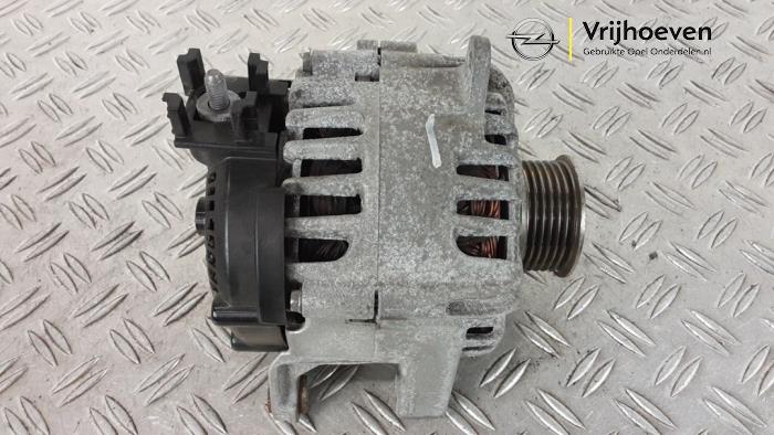 Dynamo van een Opel Astra K Sports Tourer 1.5 CDTi 122 12V 2021