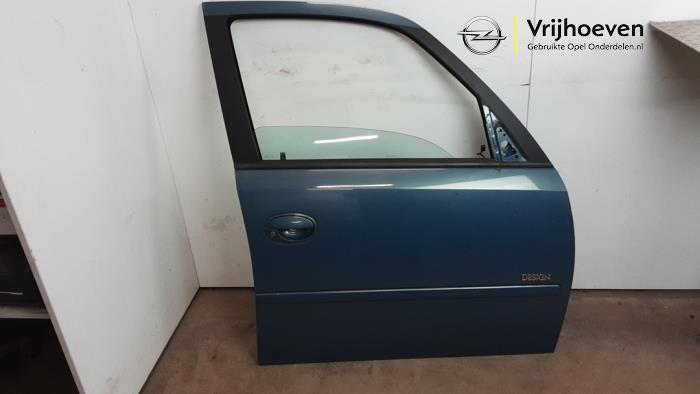 Portier 4Deurs rechts-voor van een Opel Meriva 1.8 16V 2010