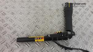 Gebruikte Gordelspanner links Opel Astra K 1.0 SIDI Turbo 12V Prijs € 50,00 Margeregeling aangeboden door Autodemontage Vrijhoeven B.V.