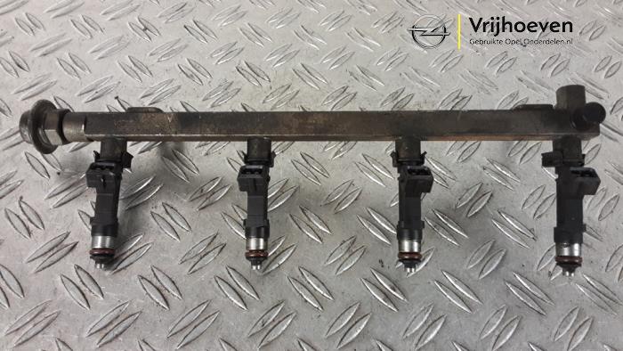 Gebruikte Verstuiver brug Opel Antara (LA6) 2.4 16V 4x4 Prijs € 150,00 Margeregeling aangeboden door Autodemontage Vrijhoeven B.V.