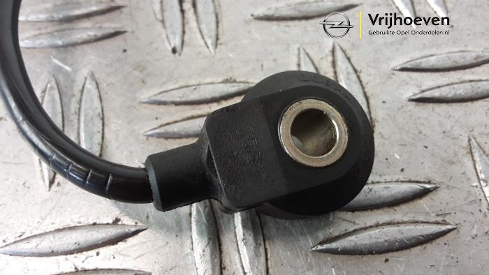 Pingelsensor van een Opel Antara (LA6) 2.4 16V 4x4 2007