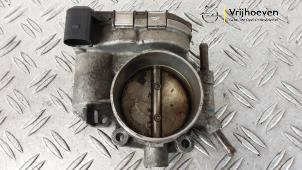 Gebruikte Gasklephuis Opel Antara (LA6) 2.4 16V 4x4 Prijs € 110,00 Margeregeling aangeboden door Autodemontage Vrijhoeven B.V.