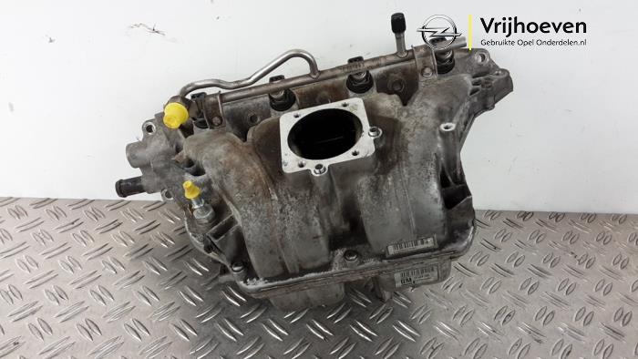 Gebruikte Spruitstuk Inlaat Opel Astra H (L48) 1.8 16V Prijs € 75,00 Margeregeling aangeboden door Autodemontage Vrijhoeven B.V.