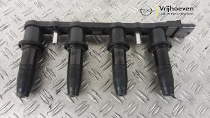 Gebruikte Bobine Opel Astra H Twin Top (L67) 1.6 16V Prijs € 50,00 Margeregeling aangeboden door Autodemontage Vrijhoeven B.V.