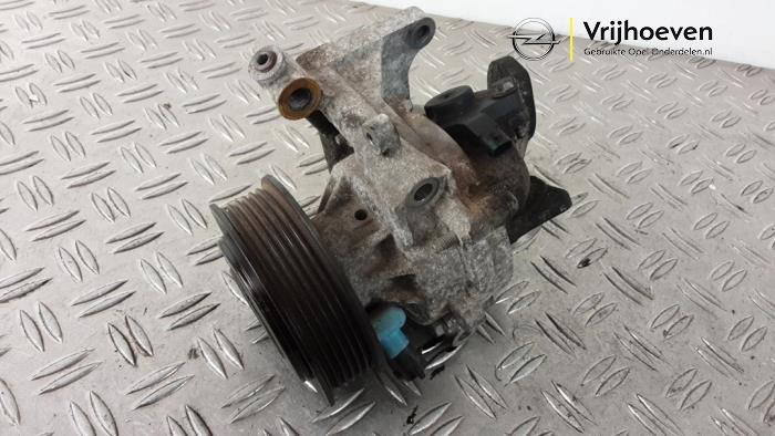 Gebruikte Waterpomp Opel Mokka/Mokka X 1.6 CDTI 16V 4x2 Prijs € 100,00 Margeregeling aangeboden door Autodemontage Vrijhoeven B.V.