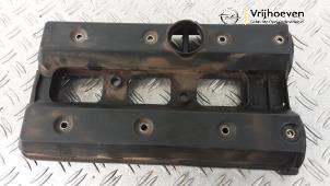 Gebruikte Kleppendeksel Opel Signum (F48) 3.2 V6 24V Prijs € 60,00 Margeregeling aangeboden door Autodemontage Vrijhoeven B.V.