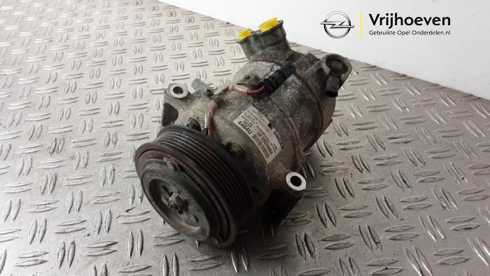Gebruikte Pomp Airco Opel Astra K Sports Tourer 1.6 CDTI 136 16V Prijs € 70,00 Margeregeling aangeboden door Autodemontage Vrijhoeven B.V.