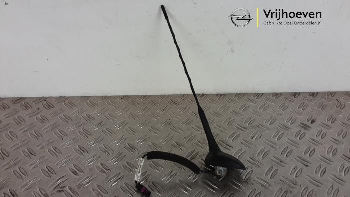 Antenne van een Opel Adam 1.2 16V 2015