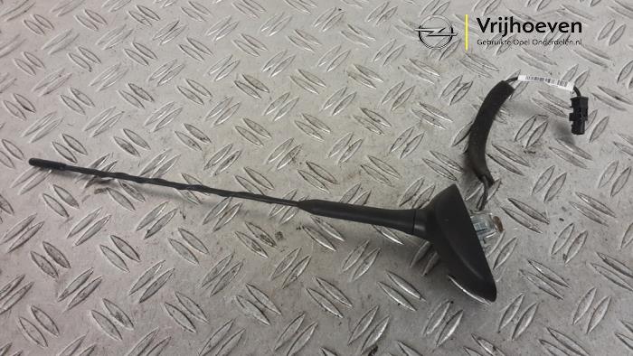 Antenne van een Opel Adam 1.2 16V 2015