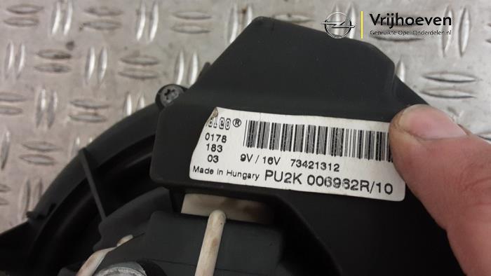 Kachel Ventilatiemotor van een Opel Vectra C 1.8 16V 2003