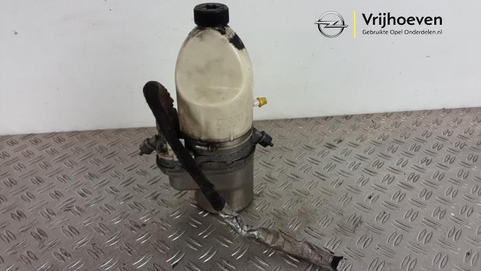 Gebruikte Servopomp Opel Vectra C 1.8 16V Prijs € 75,00 Margeregeling aangeboden door Autodemontage Vrijhoeven B.V.