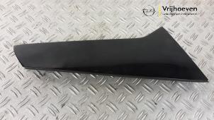 Gebruikte Sierlijst achterklep Opel Astra K Sports Tourer 1.5 CDTi 122 12V Prijs € 25,00 Margeregeling aangeboden door Autodemontage Vrijhoeven B.V.