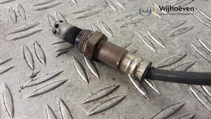 Nox sensor van een Opel Astra K Sports Tourer 1.5 CDTi 122 12V 2019