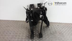 Gebruikte Pedalen Set Opel Meriva 1.4 Turbo 16V ecoFLEX Prijs € 100,00 Margeregeling aangeboden door Autodemontage Vrijhoeven B.V.