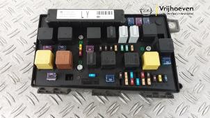 Gebruikte Zekeringkast Opel Zafira (M75) 1.8 16V Ecotec Prijs € 250,00 Margeregeling aangeboden door Autodemontage Vrijhoeven B.V.