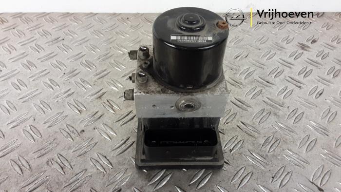 Gebruikte ABS Pomp Opel Zafira (M75) 1.8 16V Ecotec Prijs € 90,00 Margeregeling aangeboden door Autodemontage Vrijhoeven B.V.