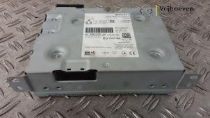 Gebruikte Radio module Opel Corsa F (UB/UH/UP) Electric, Corsa-e 50kWh Prijs € 250,00 Margeregeling aangeboden door Autodemontage Vrijhoeven B.V.