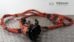 Gebruikte Oplaadpunt stekker aansluiting Opel Corsa F (UB/UH/UP) Electric, Corsa-e 50kWh Prijs € 450,00 Margeregeling aangeboden door Autodemontage Vrijhoeven B.V.