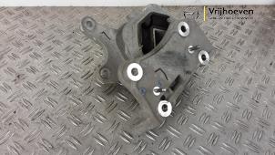 Gebruikte Motorsteun Opel Corsa F (UB/UH/UP) Electric, Corsa-e 50kWh Prijs € 45,00 Margeregeling aangeboden door Autodemontage Vrijhoeven B.V.