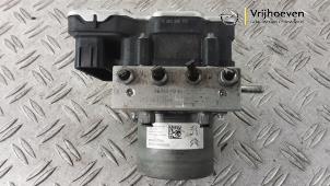 Gebruikte ABS Pomp Opel Corsa F (UB/UH/UP) Electric, Corsa-e 50kWh Prijs € 295,00 Margeregeling aangeboden door Autodemontage Vrijhoeven B.V.