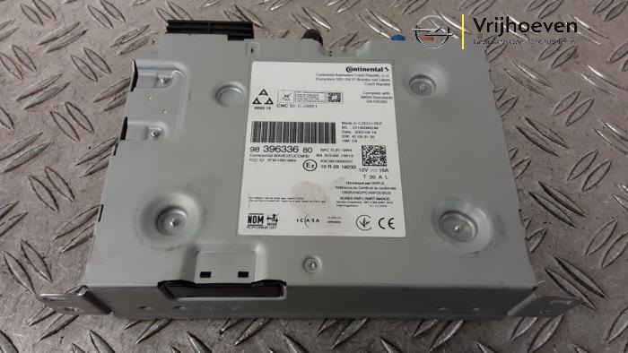 Gebruikte Radio module Opel Mokka 1.2 Turbo 12V Prijs € 350,00 Margeregeling aangeboden door Autodemontage Vrijhoeven B.V.