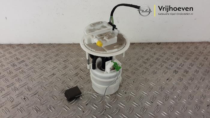 Gebruikte Tank element Pomp Opel Mokka 1.2 Turbo 12V Prijs € 100,00 Margeregeling aangeboden door Autodemontage Vrijhoeven B.V.
