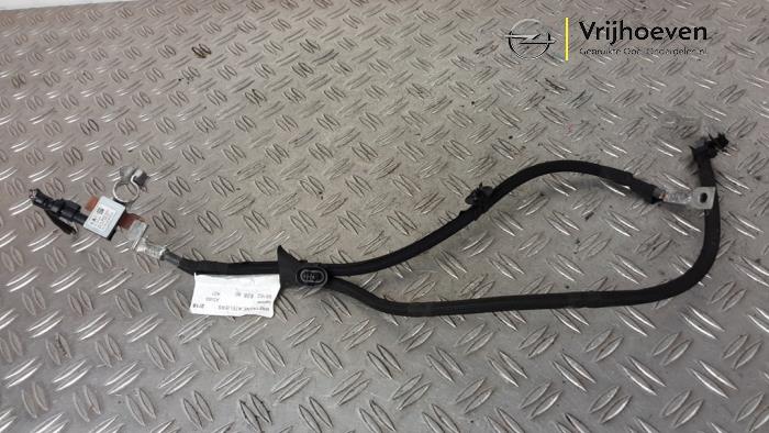 Gebruikte Accu sensor Opel Crossland (X) 1.2 Turbo 12V Prijs € 65,00 Margeregeling aangeboden door Autodemontage Vrijhoeven B.V.
