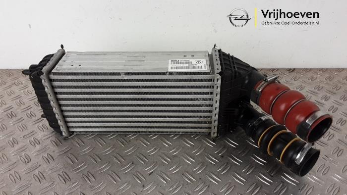 Gebruikte Intercooler Opel Crossland (X) 1.2 Turbo 12V Prijs € 65,00 Margeregeling aangeboden door Autodemontage Vrijhoeven B.V.