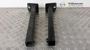 Gebruikte Subframe Opel Crossland (X) 1.2 Turbo 12V Prijs € 60,00 Margeregeling aangeboden door Autodemontage Vrijhoeven B.V.