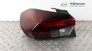 Gebruikte Achterlicht links Opel Corsa F (UB/UH/UP) 1.2 Turbo 12V 100 Prijs € 125,00 Margeregeling aangeboden door Autodemontage Vrijhoeven B.V.