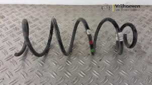 Gebruikte Schroefveer achter Opel Combo Cargo 1.6 CDTI 100 Prijs € 30,00 Margeregeling aangeboden door Autodemontage Vrijhoeven B.V.