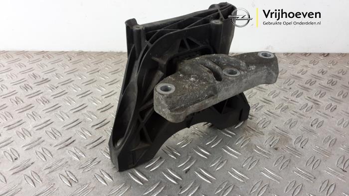 Gebruikte Motorrubber Opel Combo Cargo 1.6 CDTI 100 Prijs € 25,00 Margeregeling aangeboden door Autodemontage Vrijhoeven B.V.